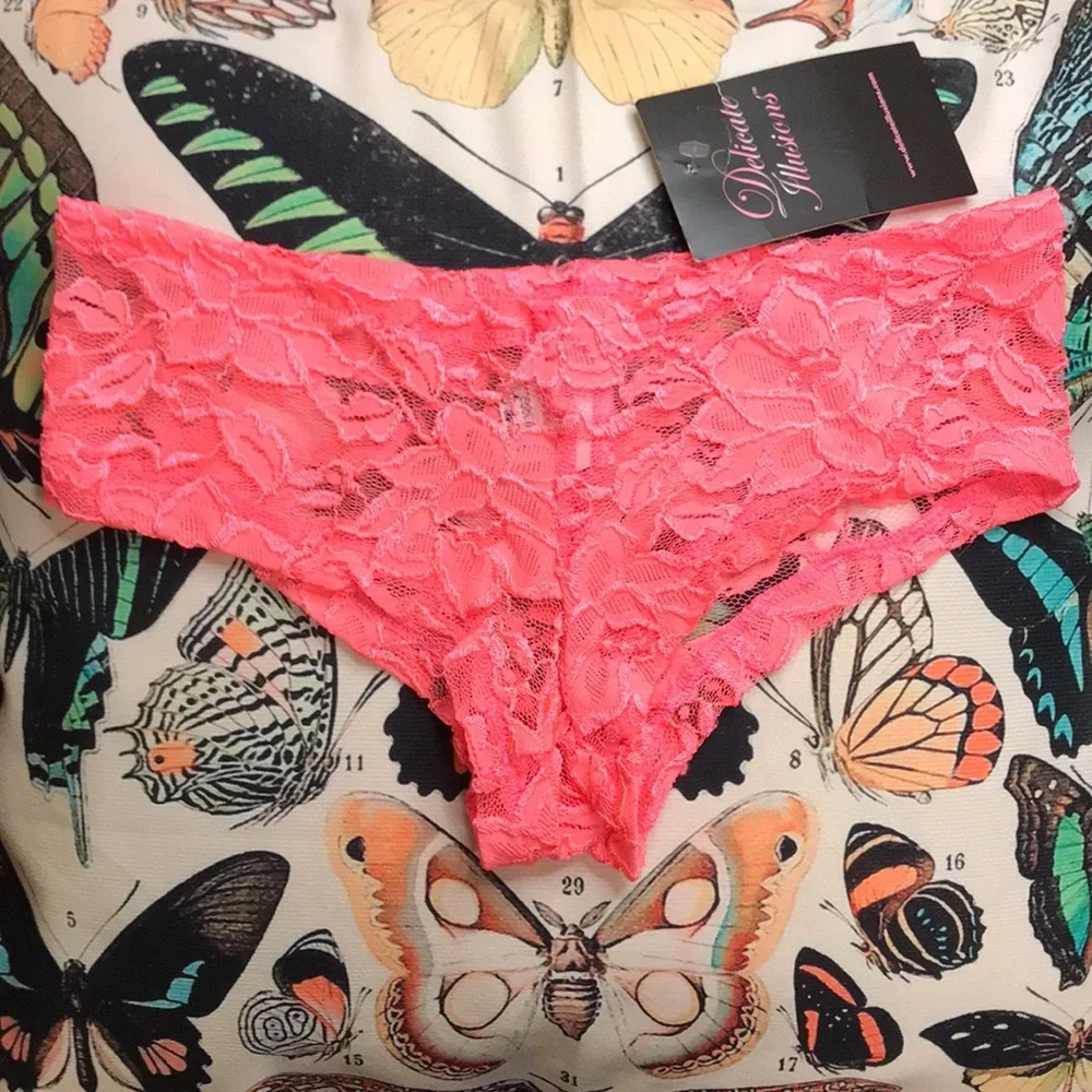 Delicate Illusions. Lacy. Shiny. Coral color intimate set. Lingerie - Picture 5 of 8